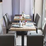 Le Dormeur ホテル 3*