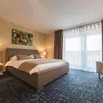 호텔 Le Dormeur 3*